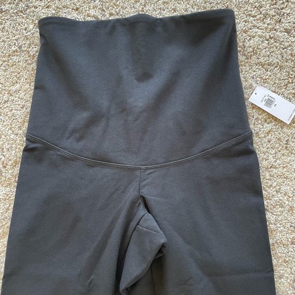 Tummy control post-pregnancy leggings - Picture 7 of 10